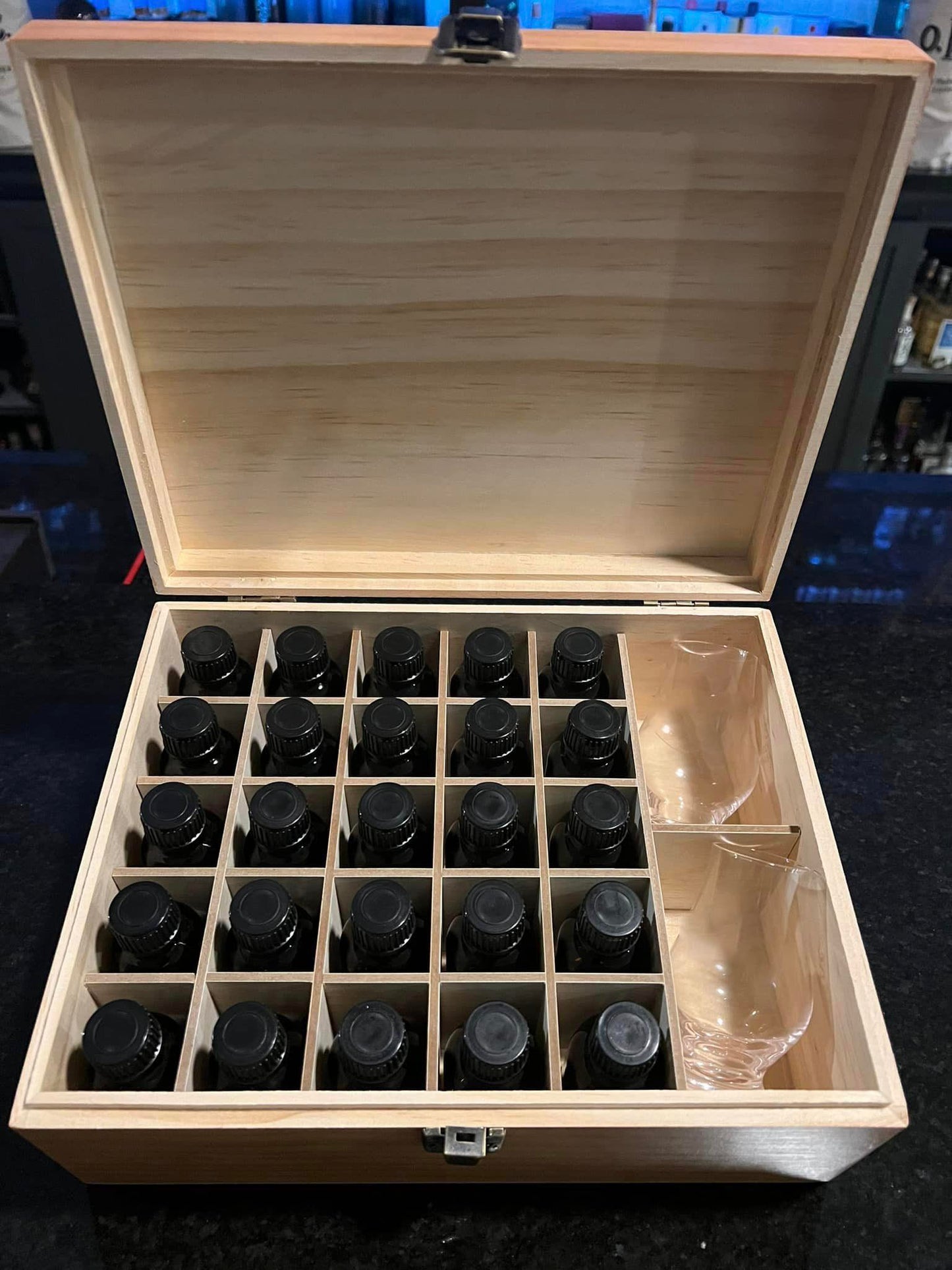 Create your own Whiskey Advent Calendar Box!